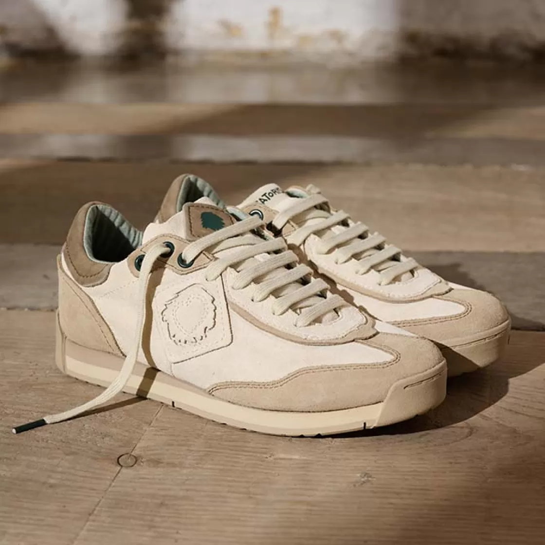 Satorisan Ensō Suede Wheat blond Hot