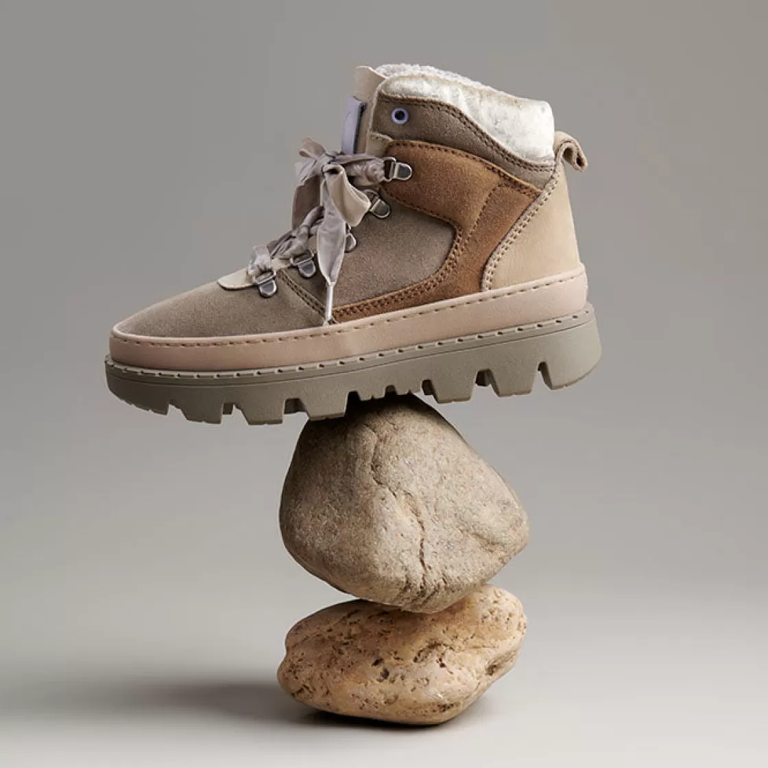Satorisan Unalome Hike Suede Gravel Fashion